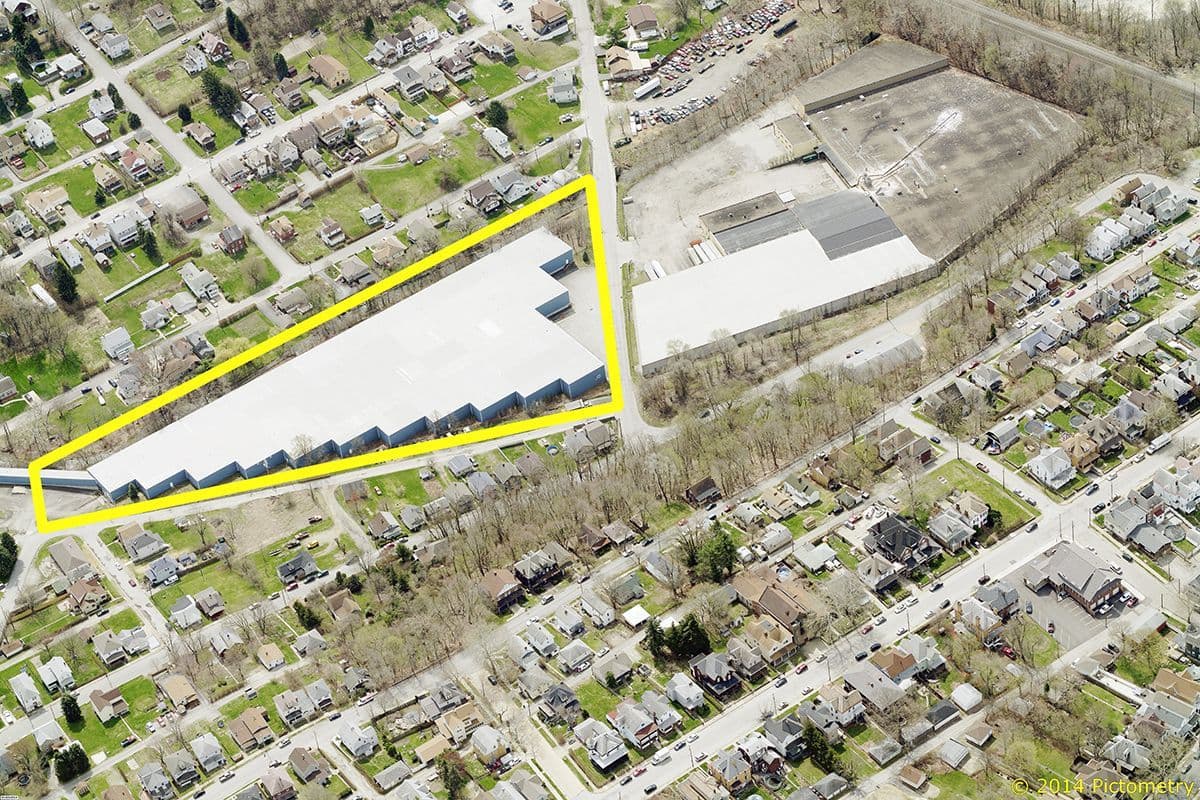 2530 Thomas Avenue Aerial View3.jpg